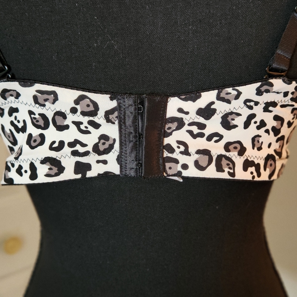 Delta Burke Leopard Print Bra with Black Lace - Picture 5 of 6